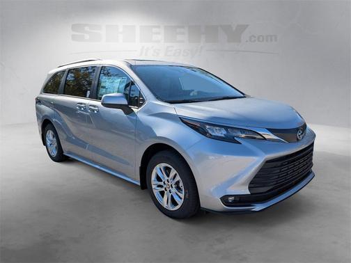 2025 Toyota Sienna XLE 7 Passenger