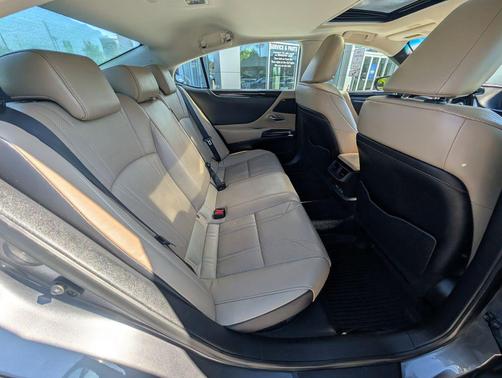 Gray Pearl 2021 Lexus ES 300h Luxury