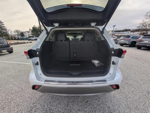 2026 Toyota Highlander Platinum