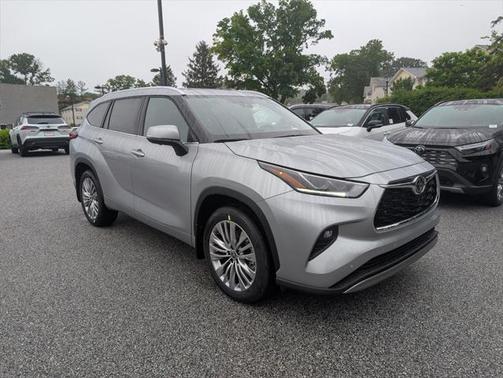 2025 Toyota Highlander Platinum