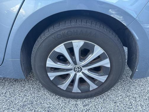 2022 Toyota Corolla Hybrid LE