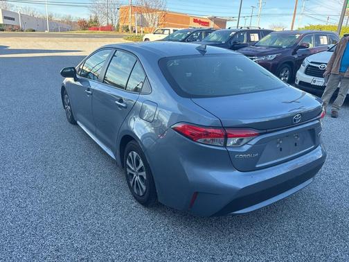 2022 Toyota Corolla Hybrid LE