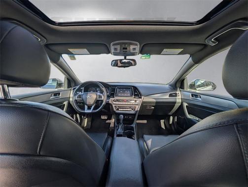 2019 Hyundai SONATA Sport