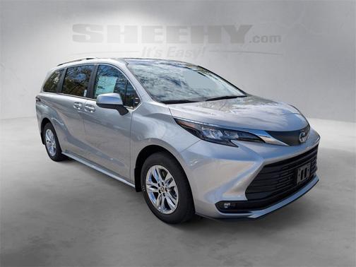 2025 Toyota Sienna XLE
