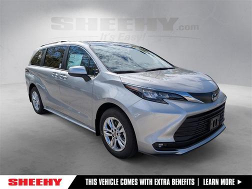2025 Toyota Sienna XLE