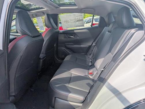2025 Toyota Prius L