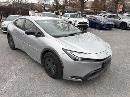 2024 Toyota Prius LE