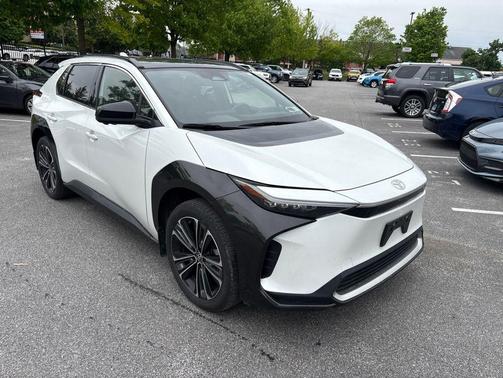 Wind Chill Pearl 2023 Toyota bZ4X Limited