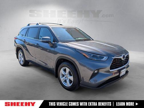 Magnetic Gray Metallic 2023 Toyota Highlander LE