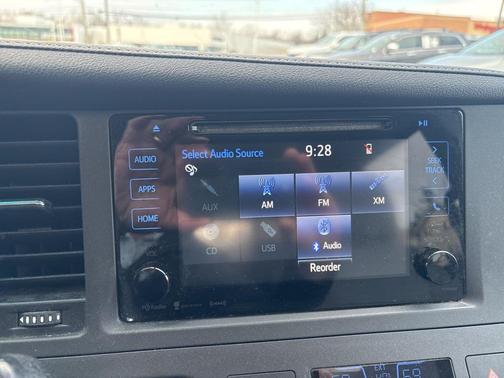 2016 Toyota Sienna XLE