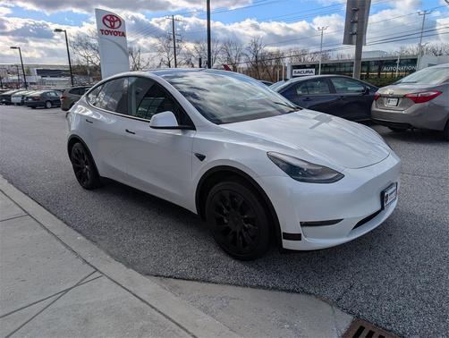2023 Tesla Model Y Long Range Dual Motor All-Wheel Drive