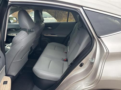 2023 Toyota Venza XLE