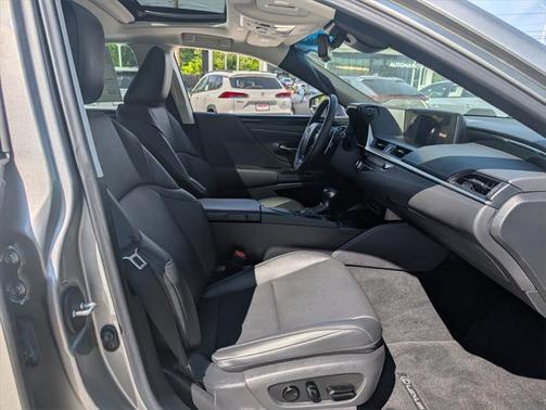 2021 Lexus ES 250 Base