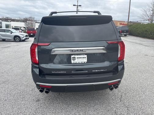 Hunter Metallic 2021 GMC Yukon XL Denali
