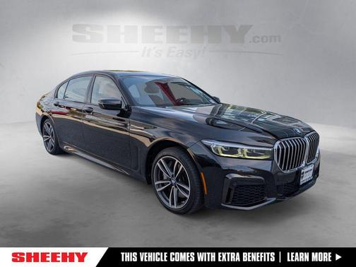 Black Sapphire Metallic 2021 BMW 750 i xDrive