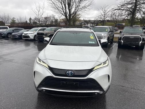 2023 Toyota Venza XLE