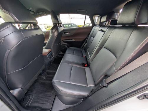 Wind Chill Pearl 2023 Toyota Venza XLE