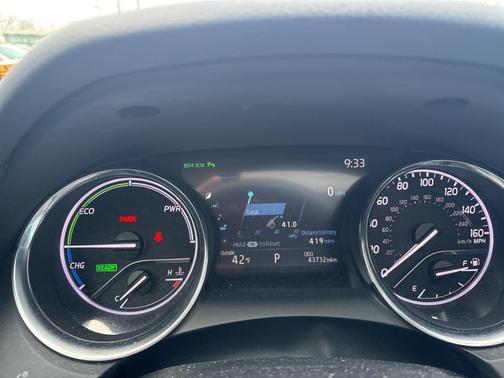 2019 Toyota Camry Hybrid XLE