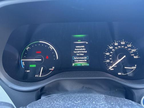 2023 Toyota Sienna LE