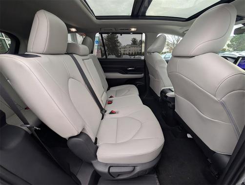 2026 Toyota Grand Highlander Hybrid XLE