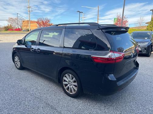 2015 Toyota Sienna XLE