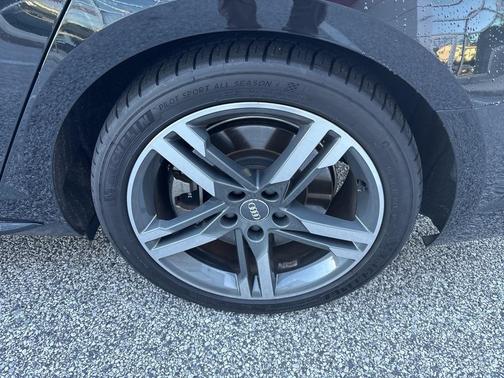 2017 Audi A4 2.0T Premium Plus