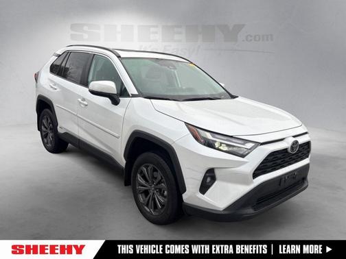 2025 Toyota RAV4 Hybrid XLE Premium