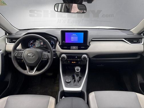 2025 Toyota RAV4 Hybrid XLE Premium