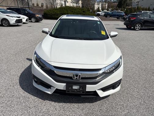 2018 Honda Civic Touring