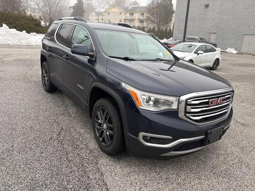 2017 GMC Acadia SLT-1