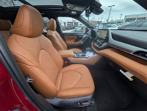 2026 Toyota Highlander Platinum