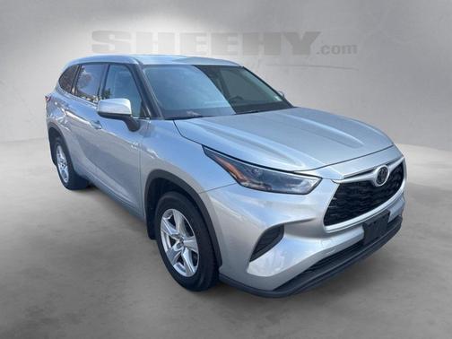 2022 Toyota Highlander L