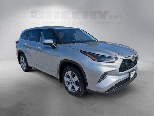 Celestial Silver Metallic 2022 Toyota Highlander L