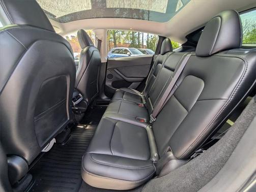 2024 Tesla Model Y Long Range Dual Motor All-Wheel Drive