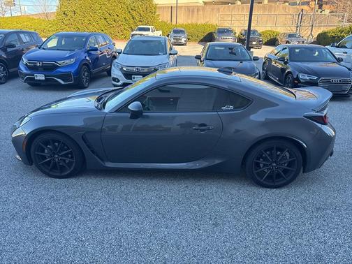 2024 Toyota GR86 Premium