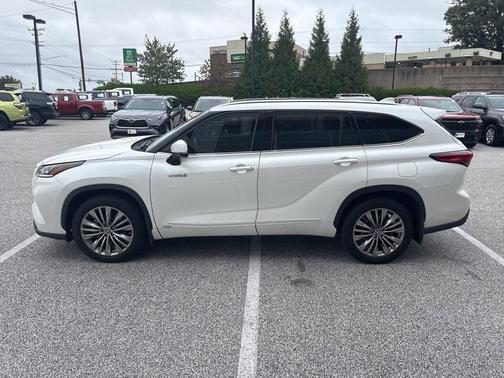 2020 Toyota Highlander Hybrid Platinum