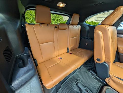 2020 Toyota Highlander Hybrid Platinum