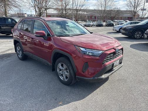 2024 Toyota RAV4 Hybrid XLE