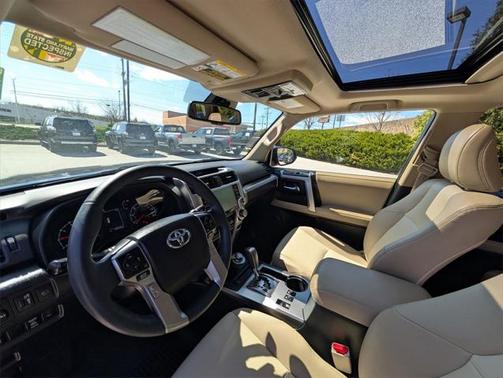 2022 Toyota 4Runner SR5 Premium