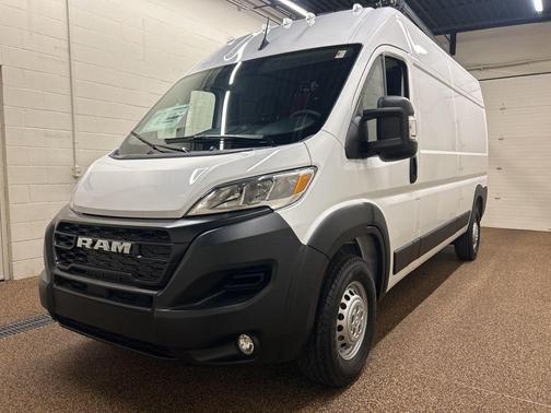 Bright White Clearcoat 2026 RAM ProMaster 2500 High Roof