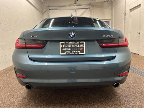 2019 BMW 330 i xDrive