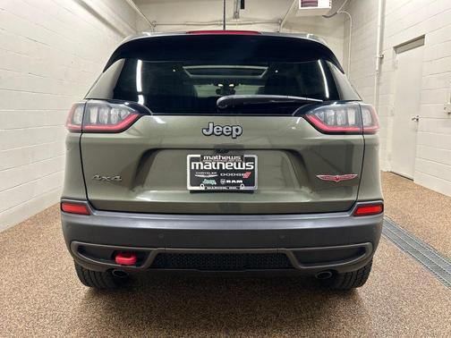 Olive Green Pearlcoat 2021 Jeep Cherokee Trailhawk