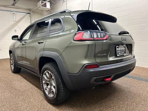 Olive Green Pearlcoat 2021 Jeep Cherokee Trailhawk
