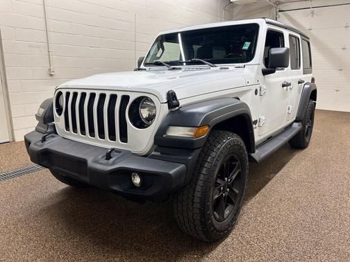 Bright White Clearcoat 2021 Jeep Wrangler Unlimited Sport Altitude