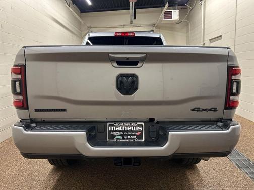 Billet Silver Metallic Clearcoat 2024 RAM 2500 Big Horn