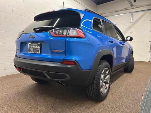 2022 Jeep Cherokee Trailhawk