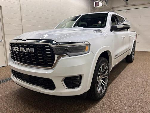 Bright White Clearcoat 2027 RAM 1500