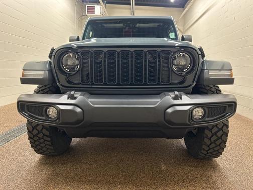 2024 Jeep Gladiator Sport