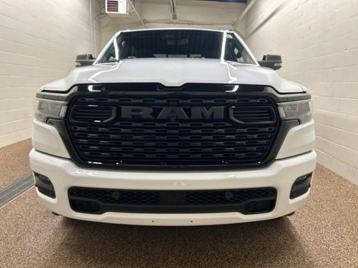 Bright White Clearcoat 2026 RAM 1500 Big Horn/Lone Star