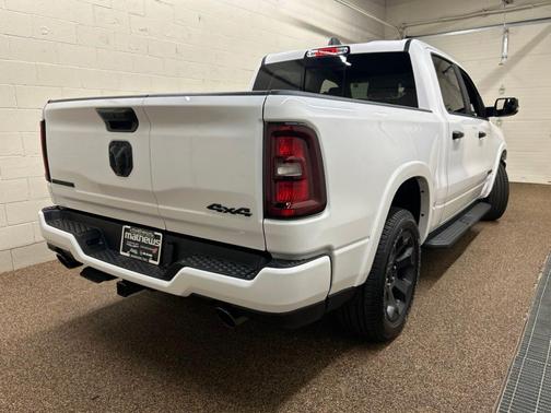Bright White Clearcoat 2026 RAM 1500 Big Horn/Lone Star